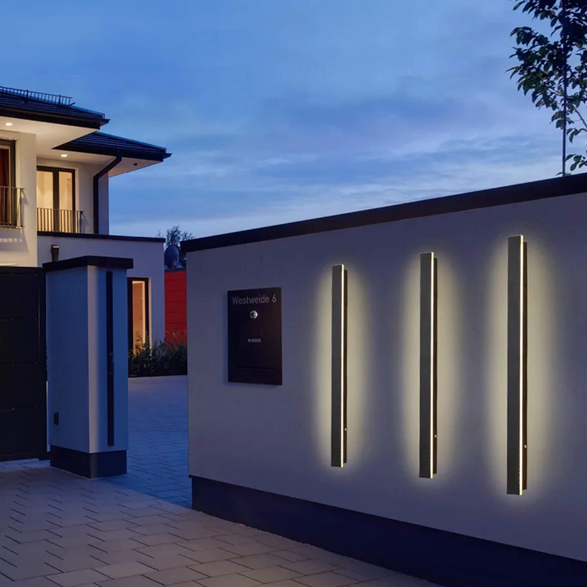 Outdoor Minimal Light Bar - lighting - Haus of Interiors